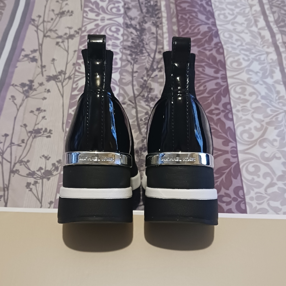 Michael Kors Skyler Bootie Sneaker - Picture 7 of 11